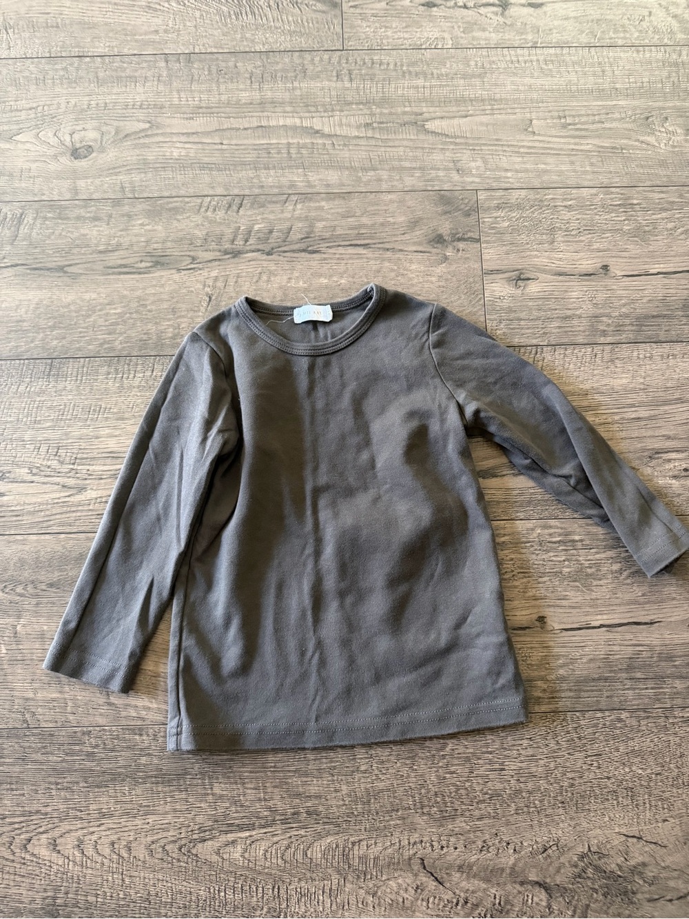 Jamie Kay Long-Sleeve Tee in Charcoal